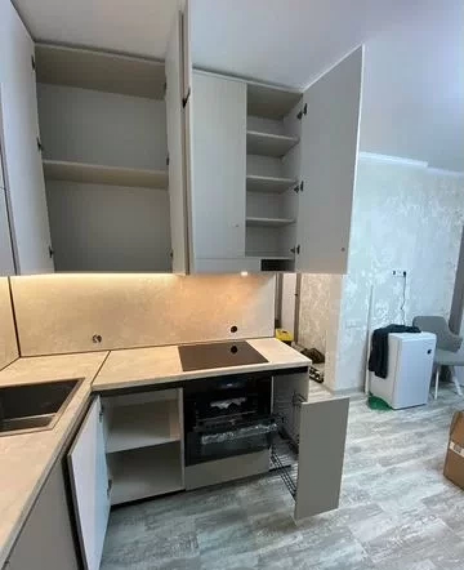 Угловая кухня на заказ премиального качества